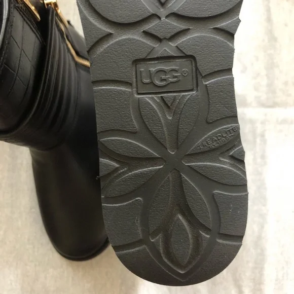 UGG Aviva Genuine Shearling Lined Boot - Picture 5 of 5